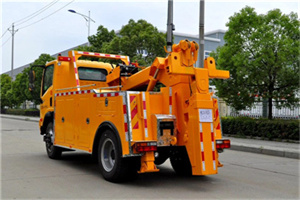 乌尔禾高速路拖车费